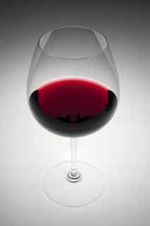Which foods pair best with high alcohol red wines?