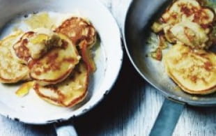 Fluffy apple and marmalade hotcakes with cinnamon butter