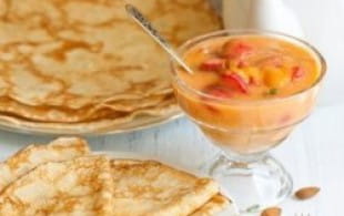 Apricot brandy pancakes