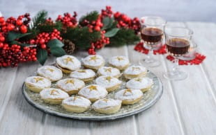 8 great drinks to match with mince pies