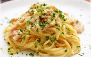 6 of the best wine pairings for spaghetti carbonara 
