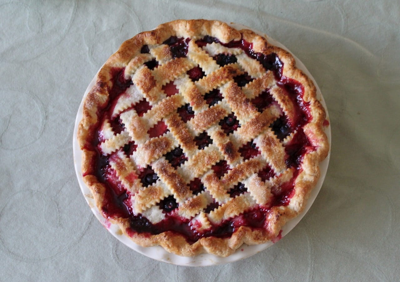 What wine to pair with cherry desserts