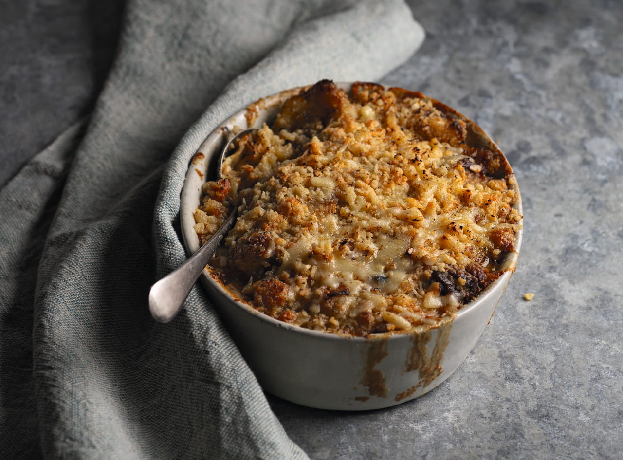 Chicken, cider and Cheddar crumble