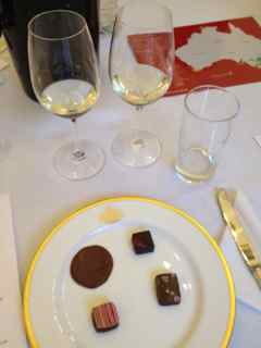 Is red wine a good match for chocolate?