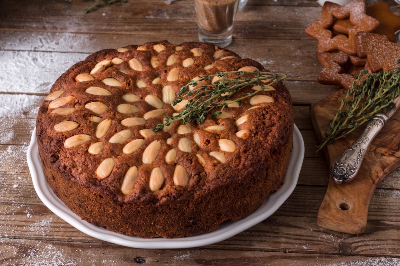 Homemade Dundee cake and Midleton Very Rare whiskey