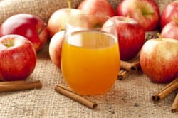 Mulled cider with sweet roasted apples
