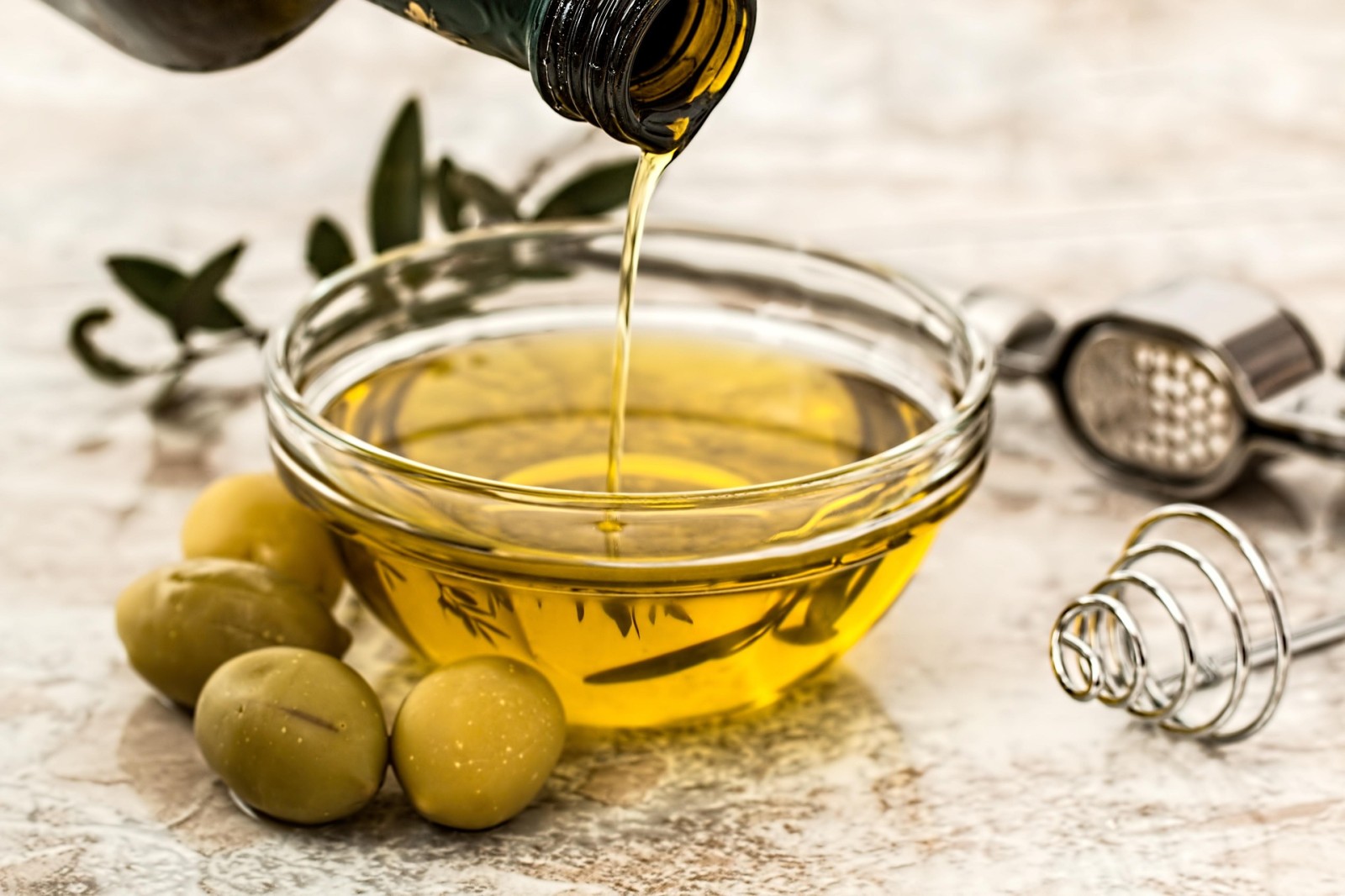 A basic guide to olive oil