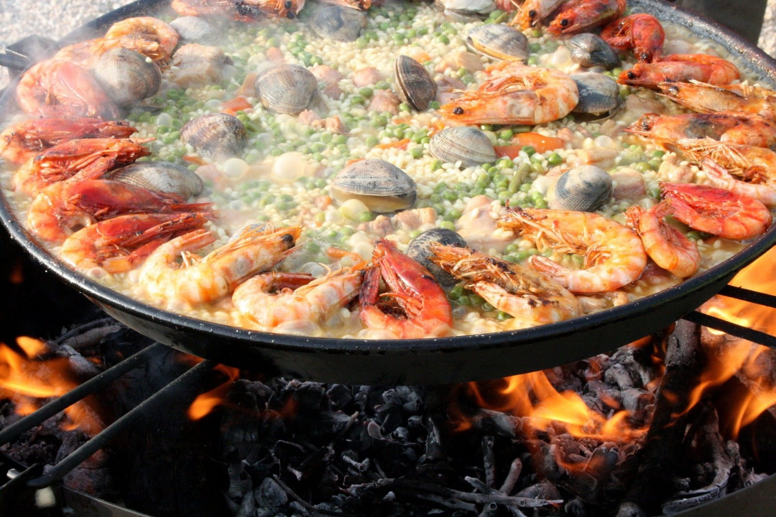 Which wine to drink with paella?
