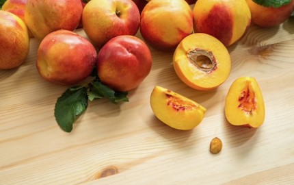 Wine (and other) pairings for peaches and nectarines
