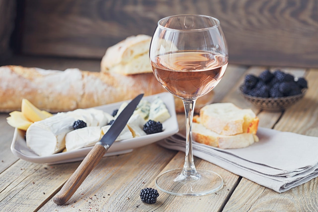 Can you drink rosé with cheese?