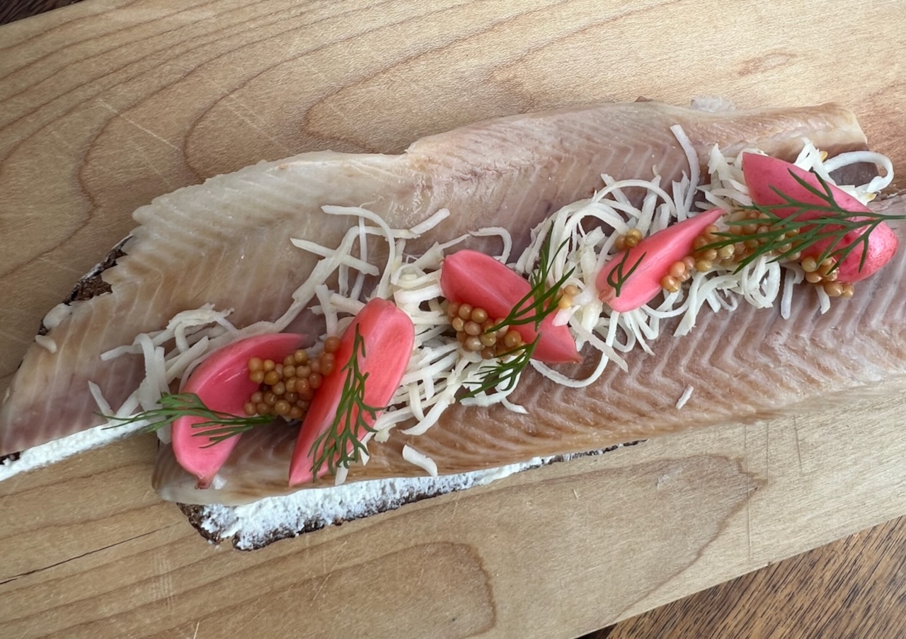 Smoked trout and char with horseradish and Gemischter Satz