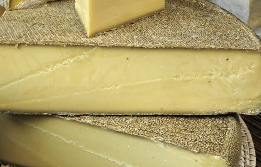 The best wine matches for Comté