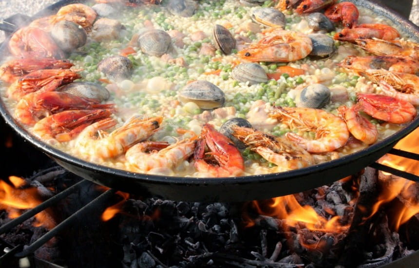 Which wine to drink with paella?