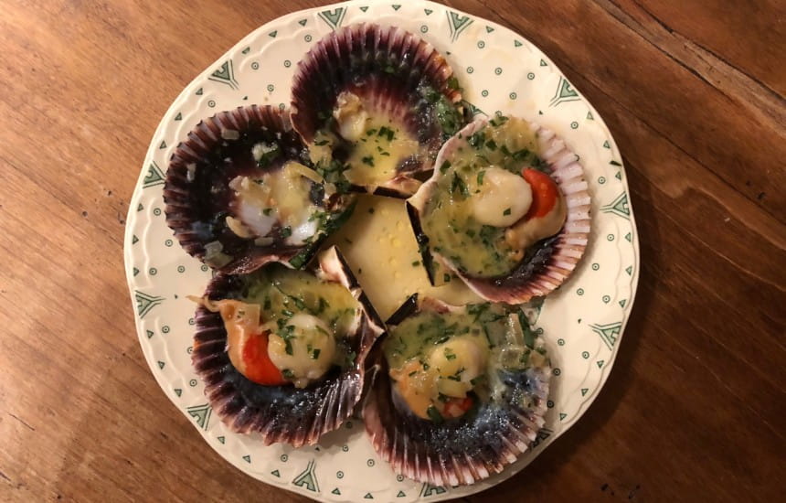 Scallops with Sauternes butter and oaked white Bordeaux 