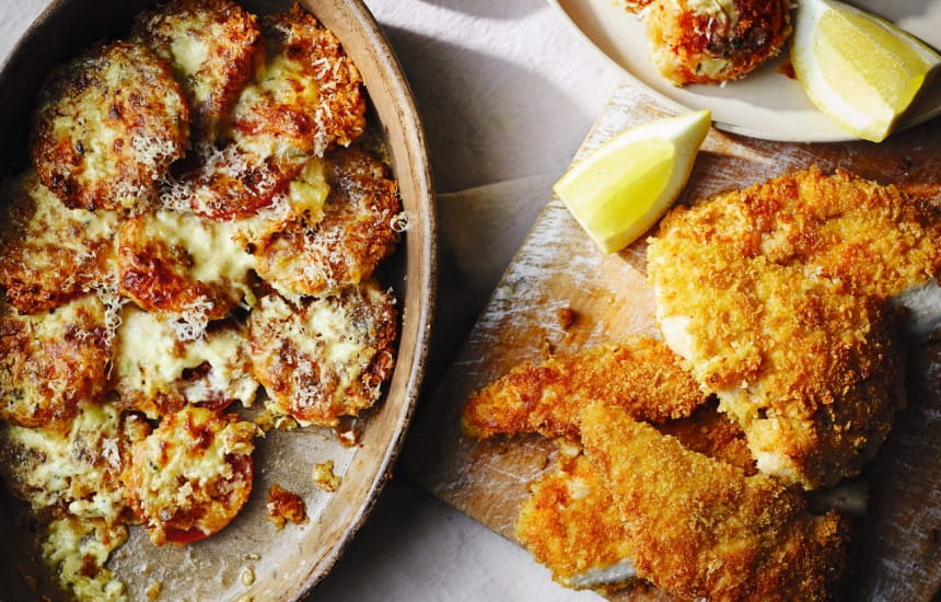 Recipes | Breadcrumbed Tomatoes Baked in Cream with Fried Chicken